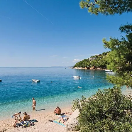 Jolara With Heated Pool Apartment *